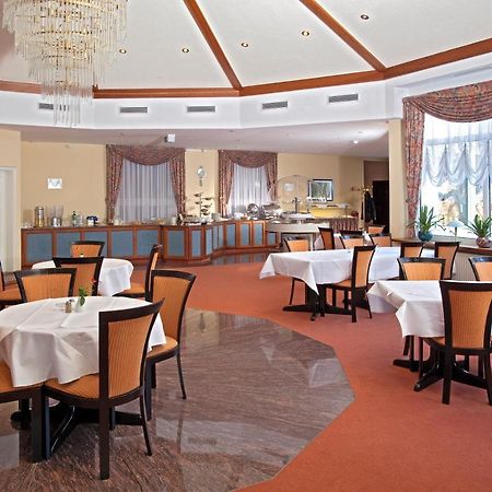 City Hotel Кассель Экстерьер фото