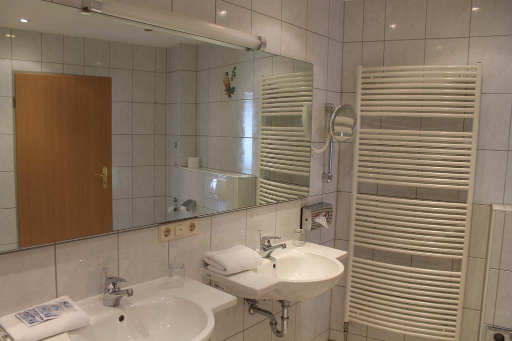 City Hotel Кассель Экстерьер фото